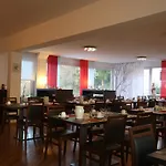 Buerger מלון