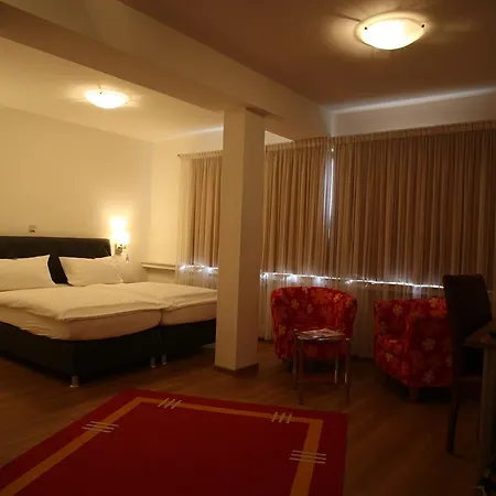 Buerger Szálloda 3*